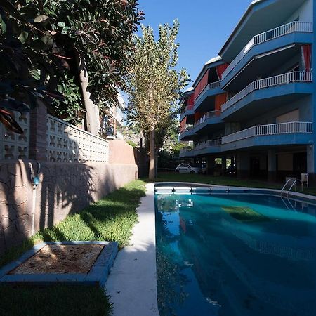 Apartamento En 1Era Linea Mar Con Terraza De 25M2 Кастельдефельс Экстерьер фото